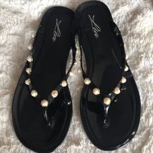 Black jelly flip flop sandals Lis4102w